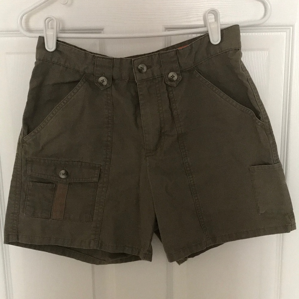 Columbia Shorts Size 6